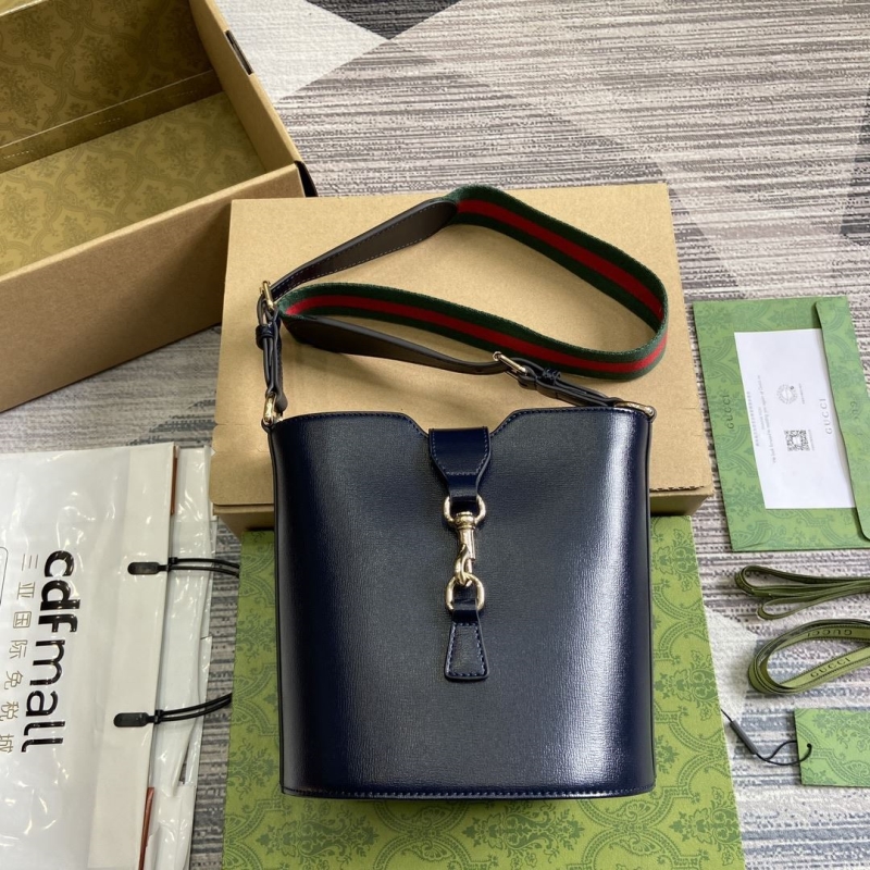 G*u*i bucket bags